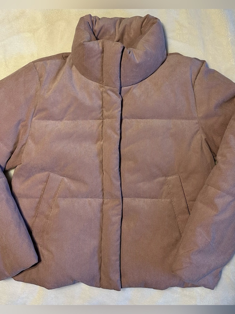 Levi's Women's Dusty Pink
Corduroy Puffer Jacket-Small